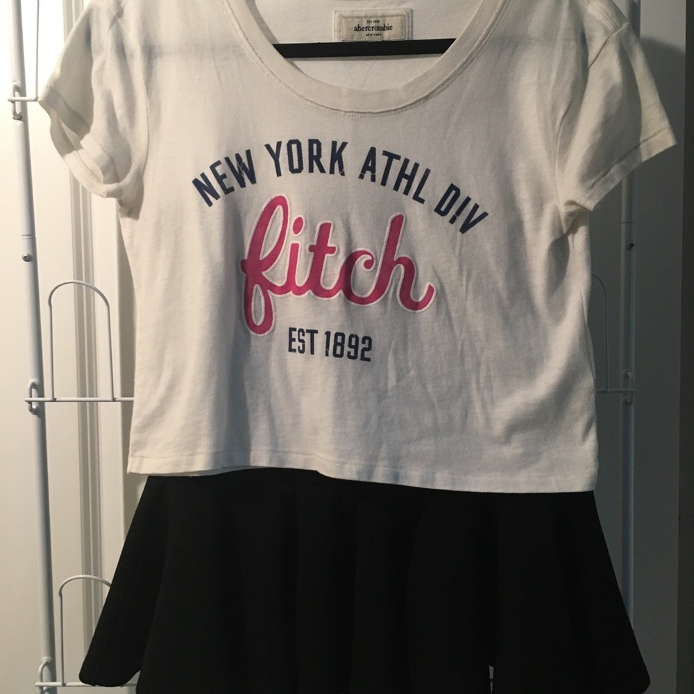 Abercrombie and fitch tee & Forever 21 skirt